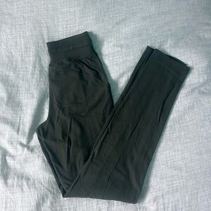 Lululemon ready to rulu straight leg pants size 0